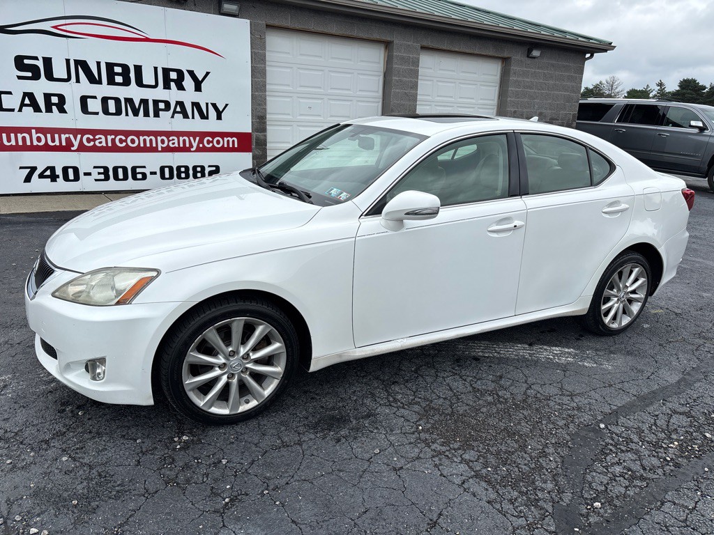 2009 Lexus IS Image 2