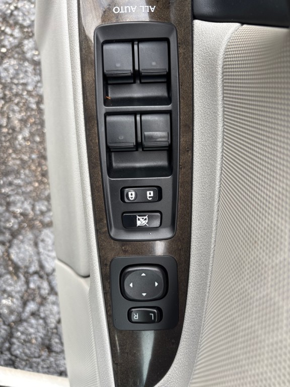 2009 Lexus IS Image 13