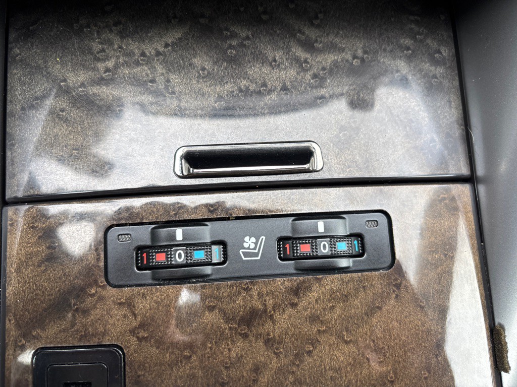 2009 Lexus IS Image 21