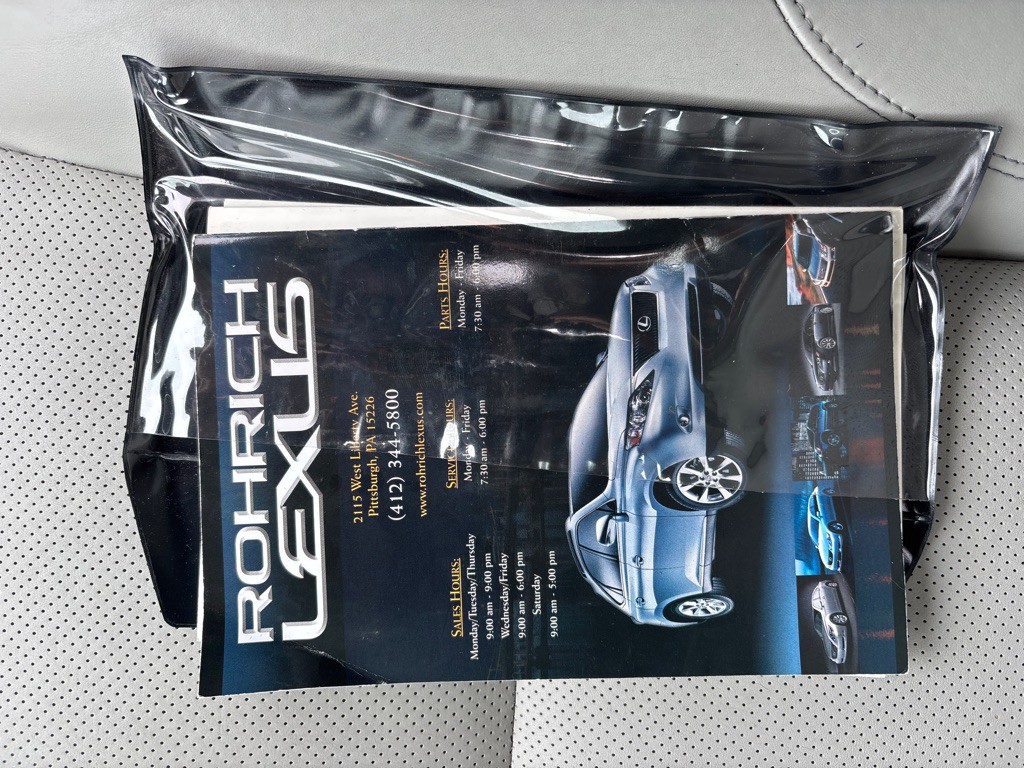2009 Lexus IS Image 30