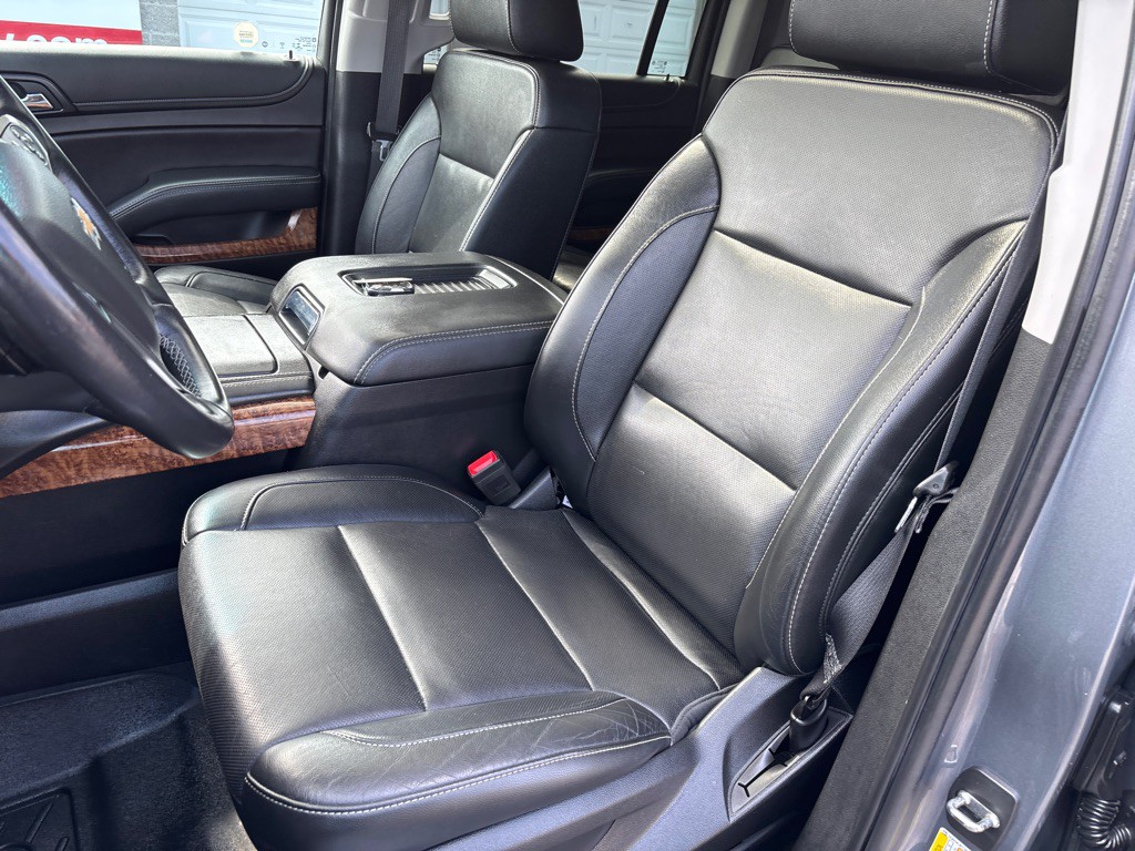 2019 Chevrolet Suburban Image 8