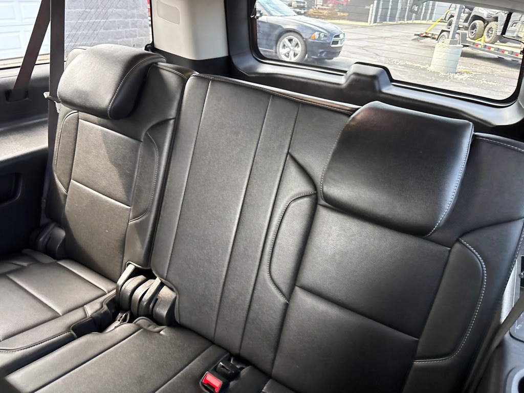2019 Chevrolet Suburban Image 10