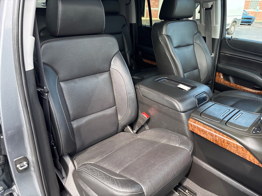2019 Chevrolet Suburban Image 11