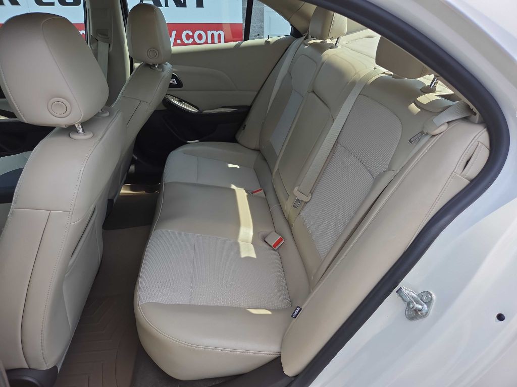 2014 Chevrolet Malibu Image 9