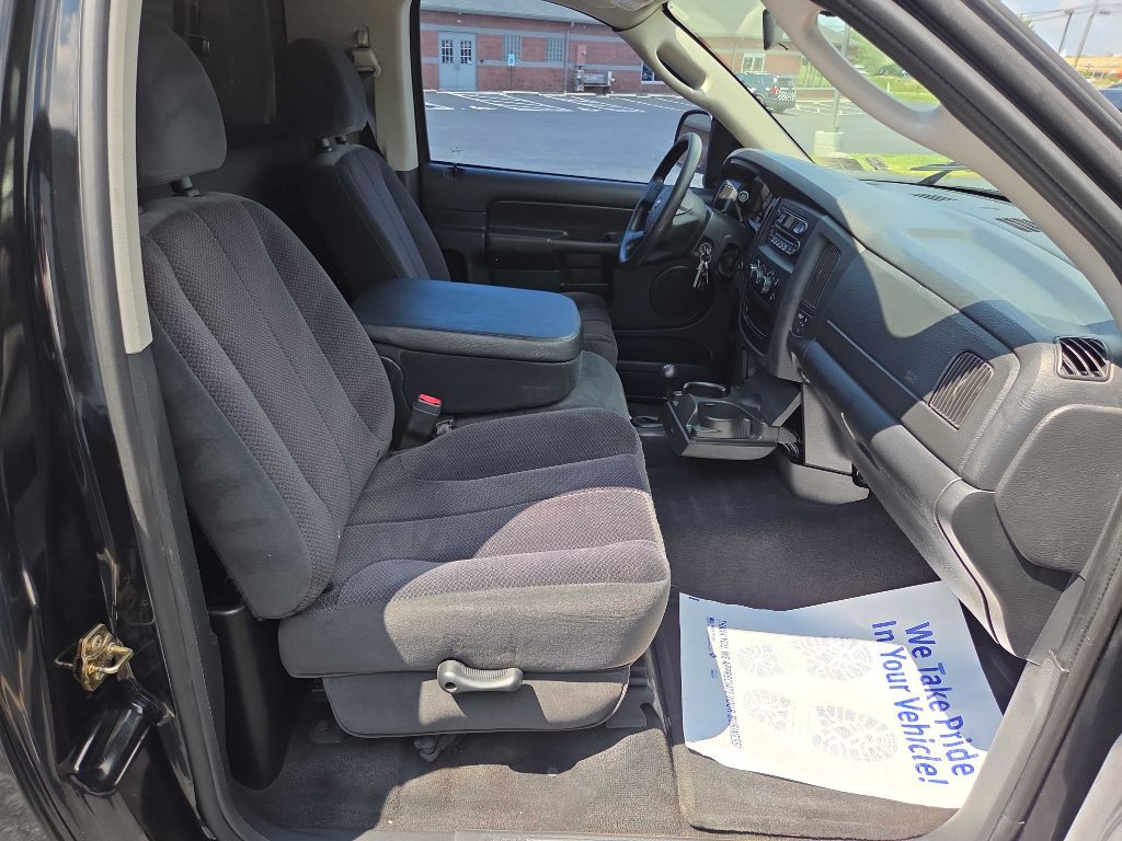2004 Dodge Ram 1500 Image 12