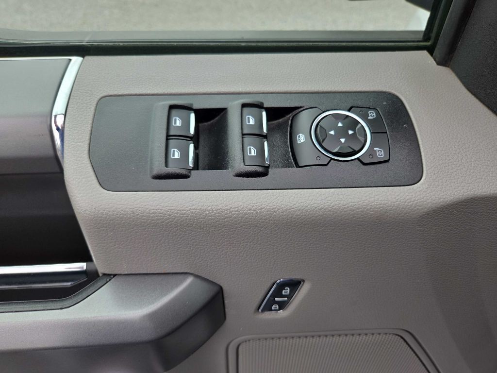 2017 Ford F-150 Image 13