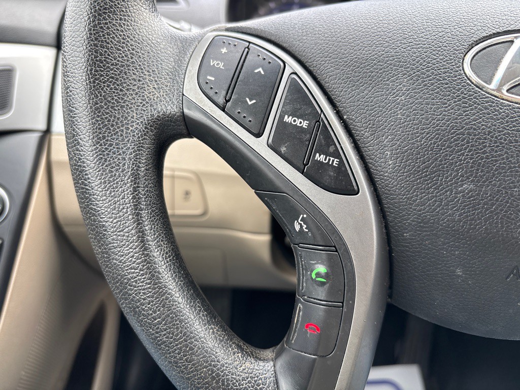 2014 Hyundai Elantra Image 14