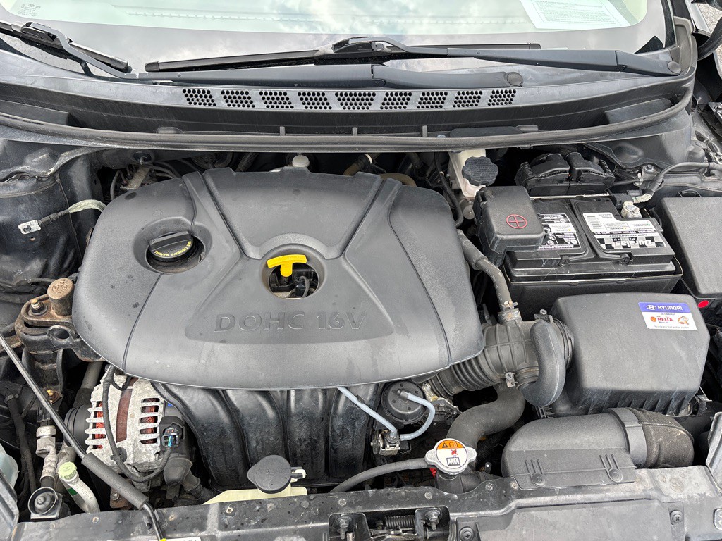 2014 Hyundai Elantra Image 20