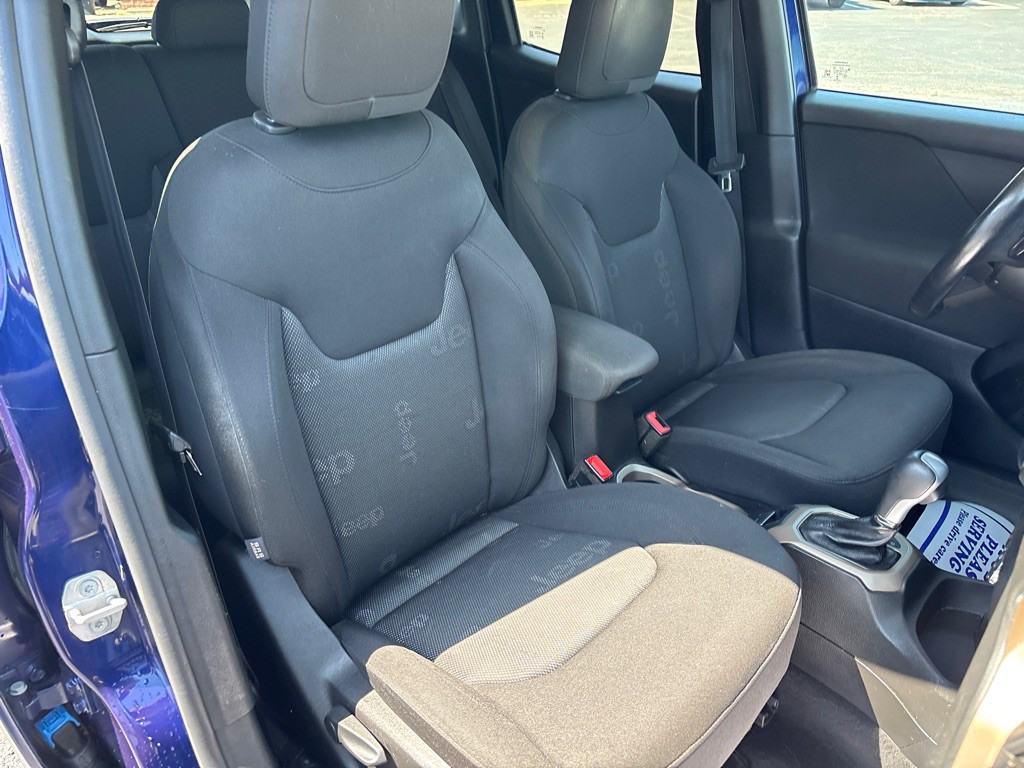 2016 Jeep Renegade Image 10