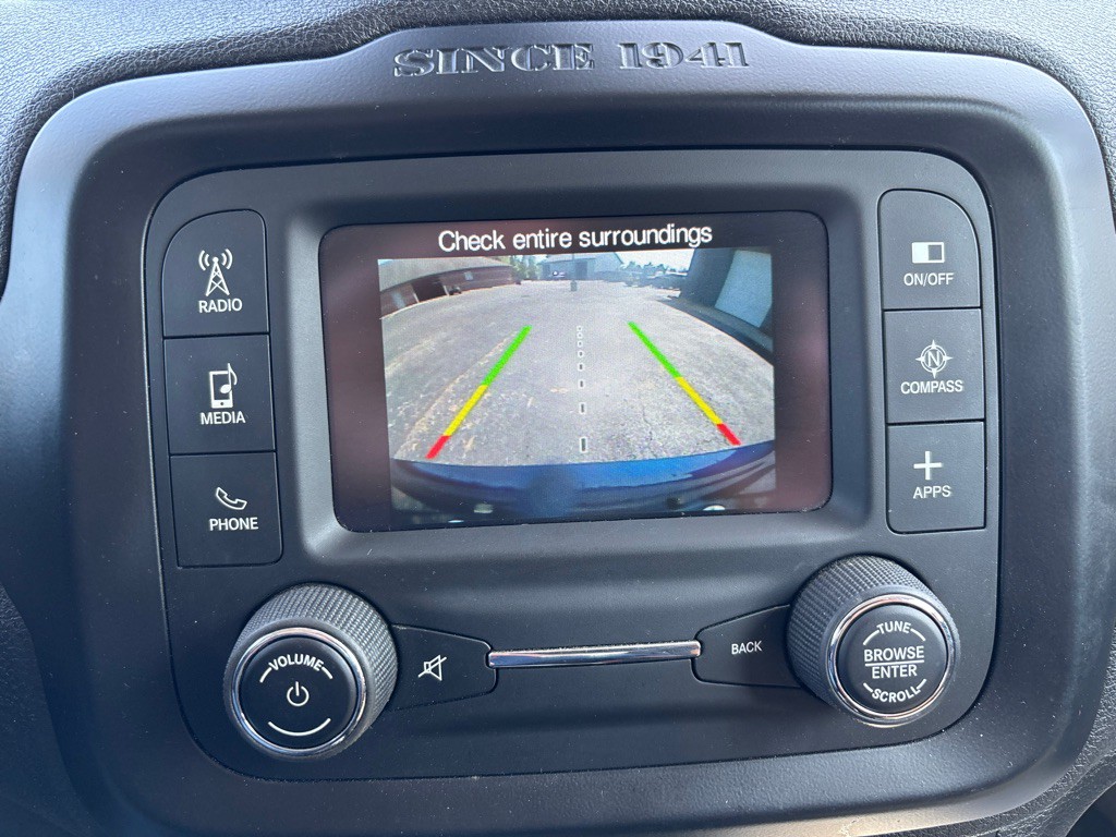 2016 Jeep Renegade Image 20