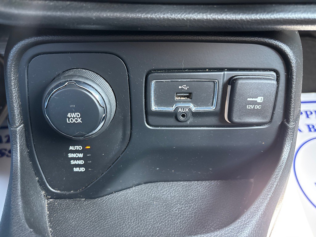 2016 Jeep Renegade Image 22