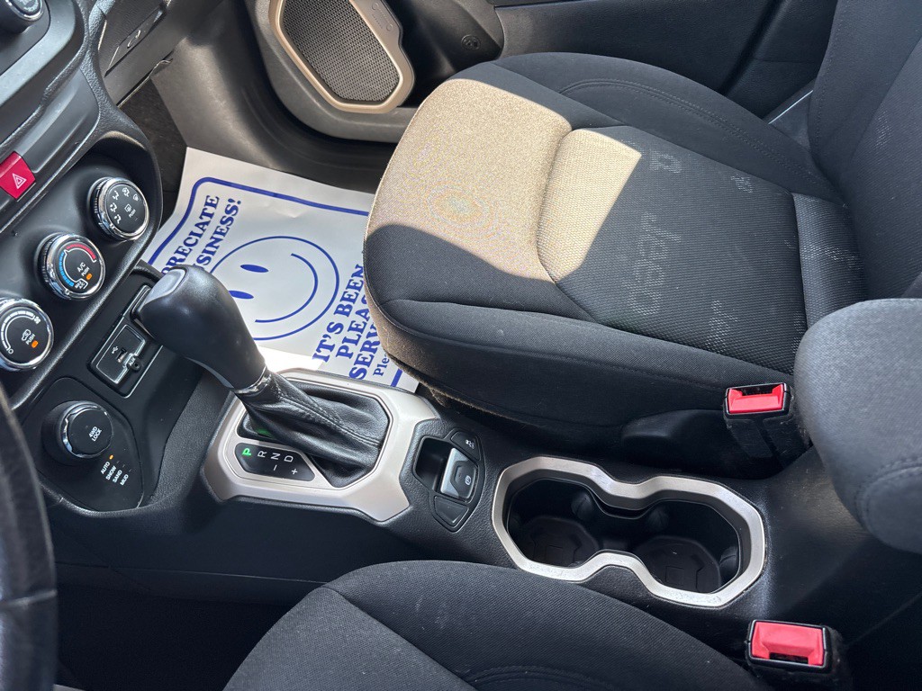 2016 Jeep Renegade Image 23