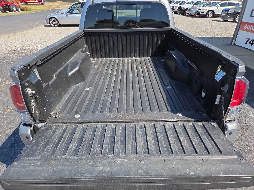2022 Toyota Tacoma Image 16