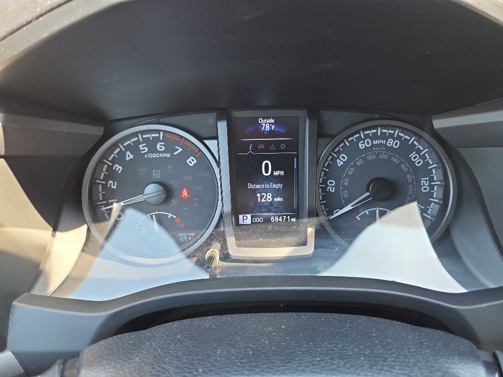 2022 Toyota Tacoma Image 18