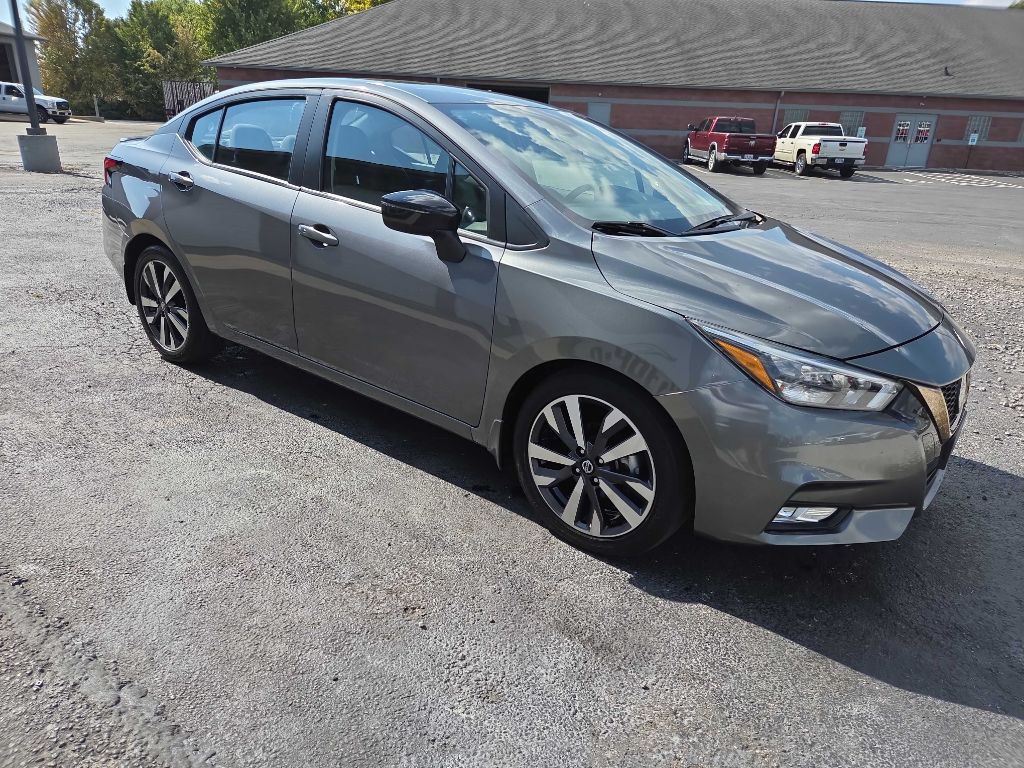 2020 Nissan Versa Image 4
