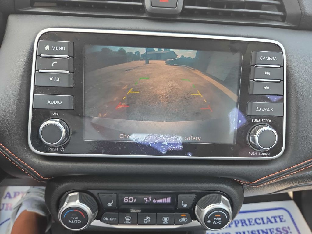 2020 Nissan Versa Image 19