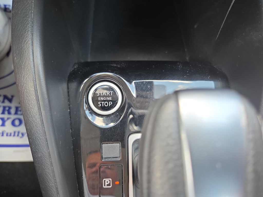 2020 Nissan Versa Image 21