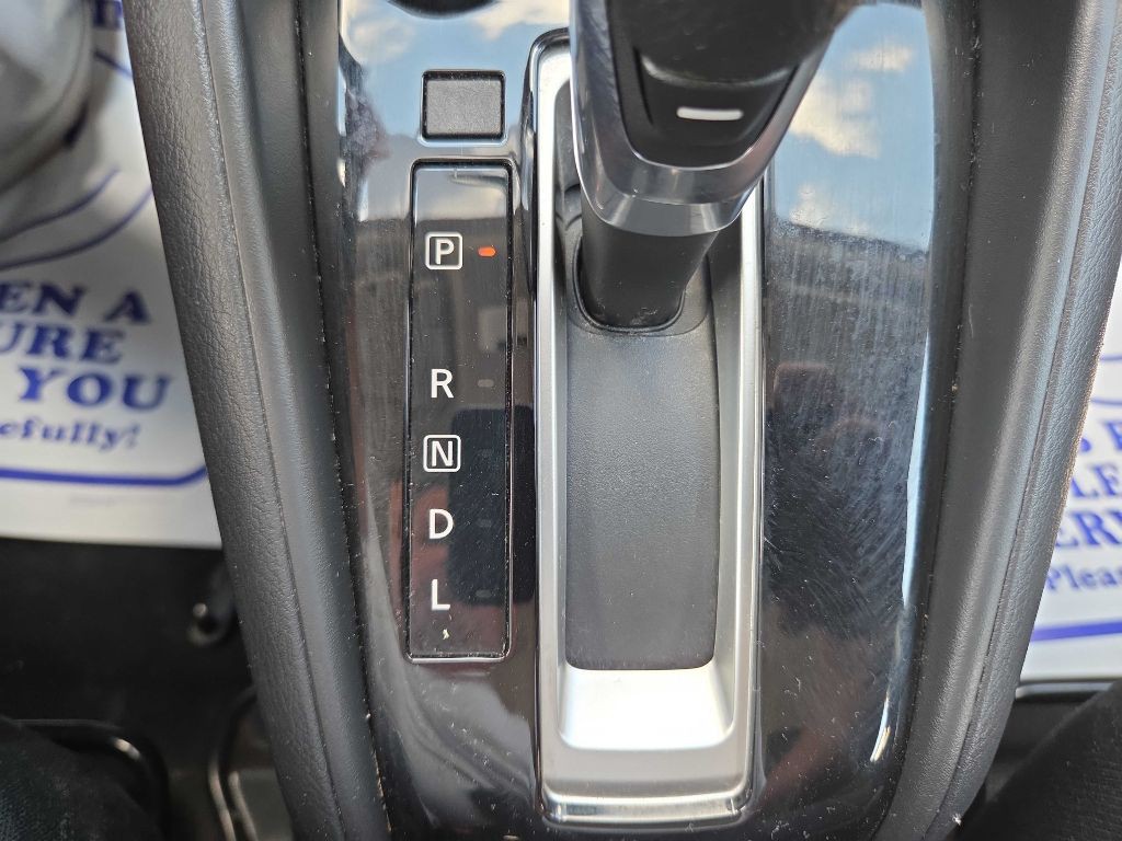 2020 Nissan Versa Image 22