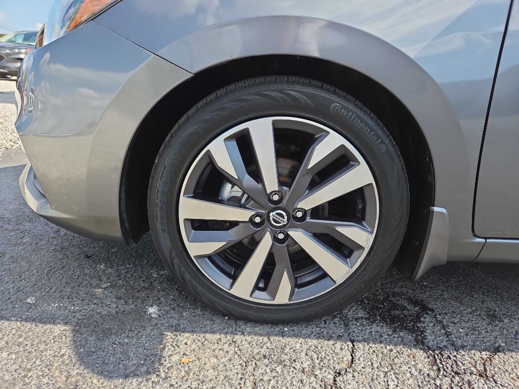 2020 Nissan Versa Image 24
