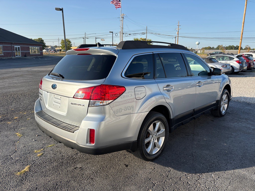 2013 Subaru Outback Image 5