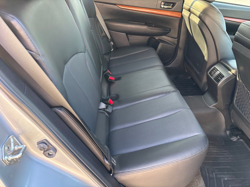 2013 Subaru Outback Image 11