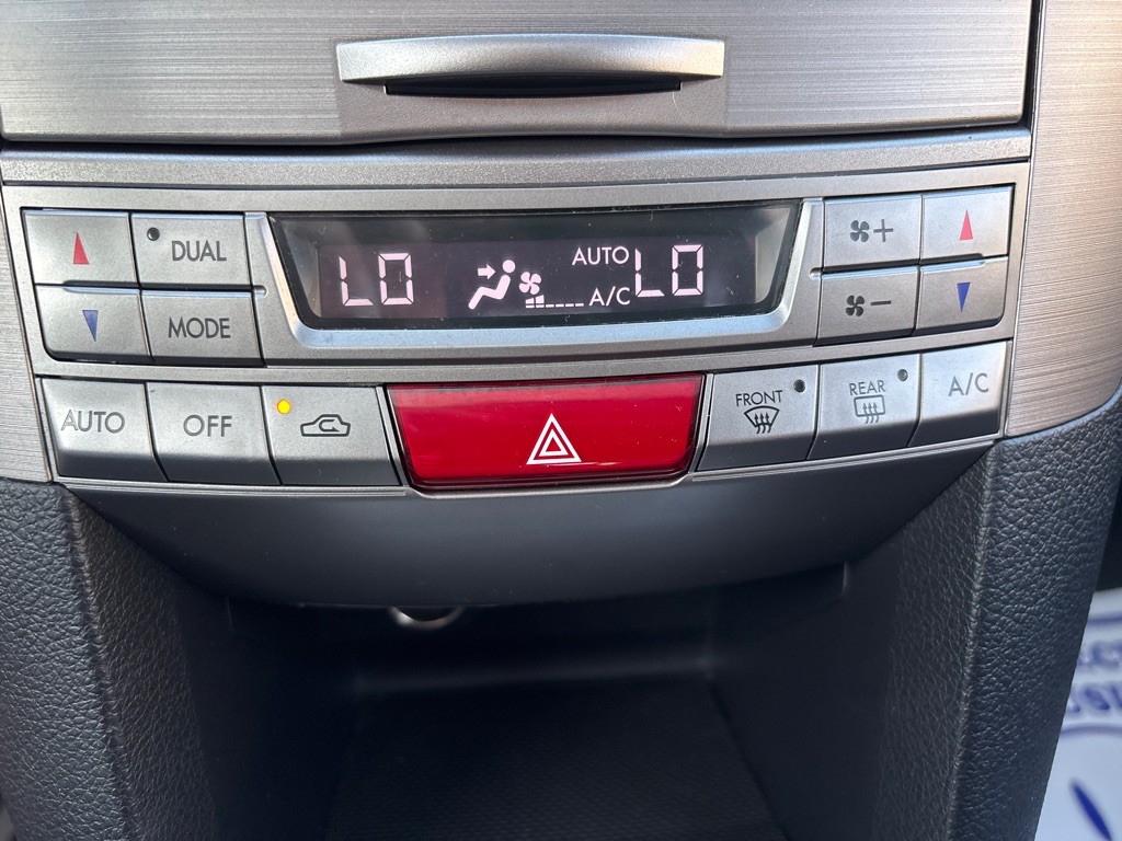 2013 Subaru Outback Image 22