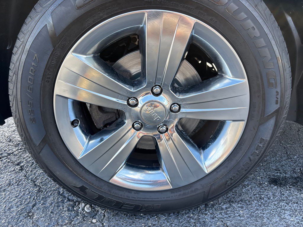 2017 Jeep Compass Image 25