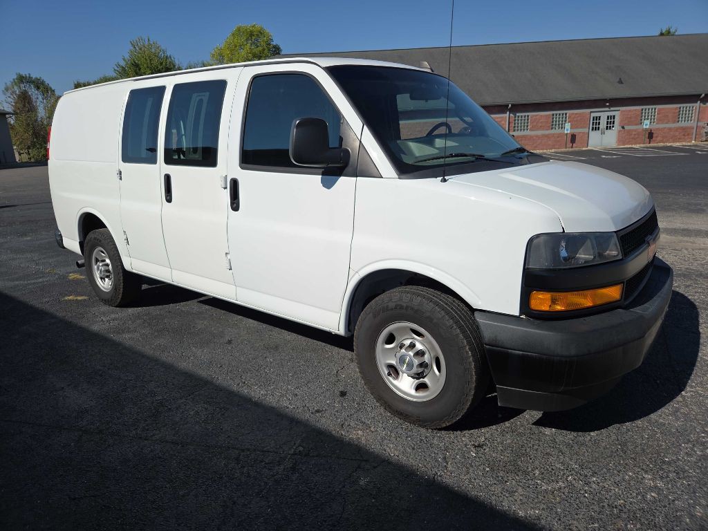 2020 Chevrolet Express Image 4
