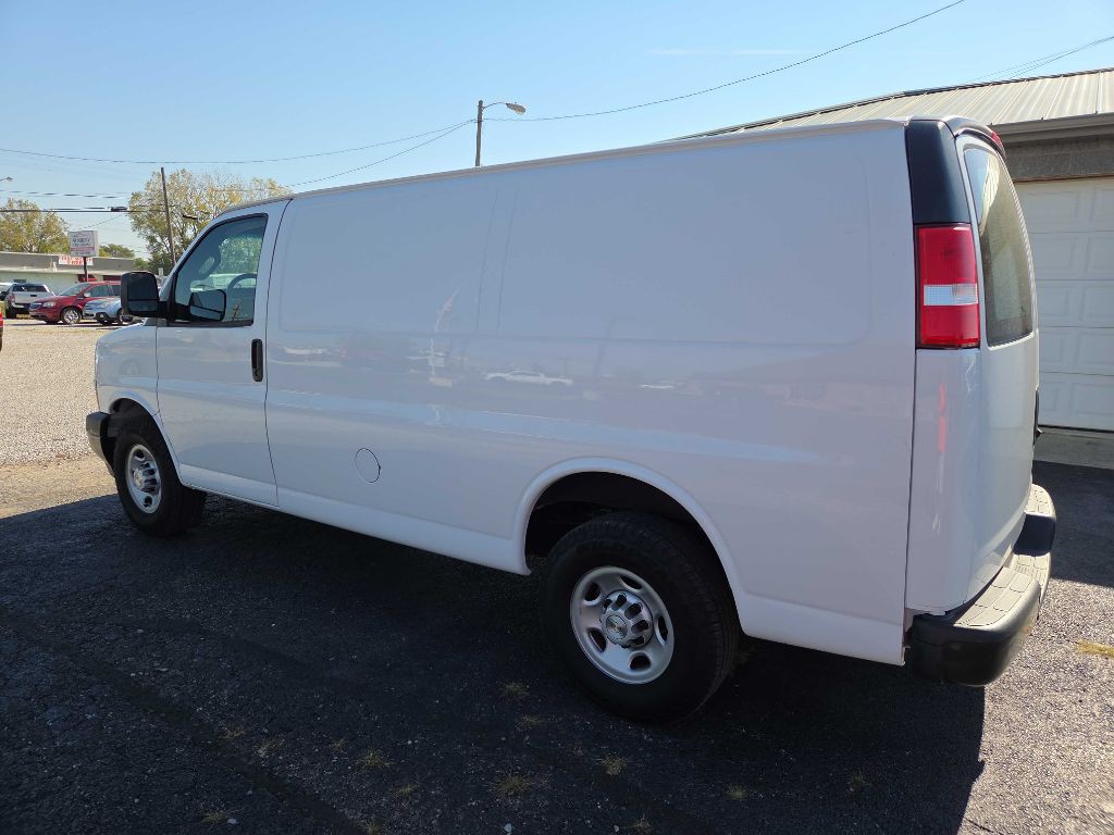 2020 Chevrolet Express Image 7