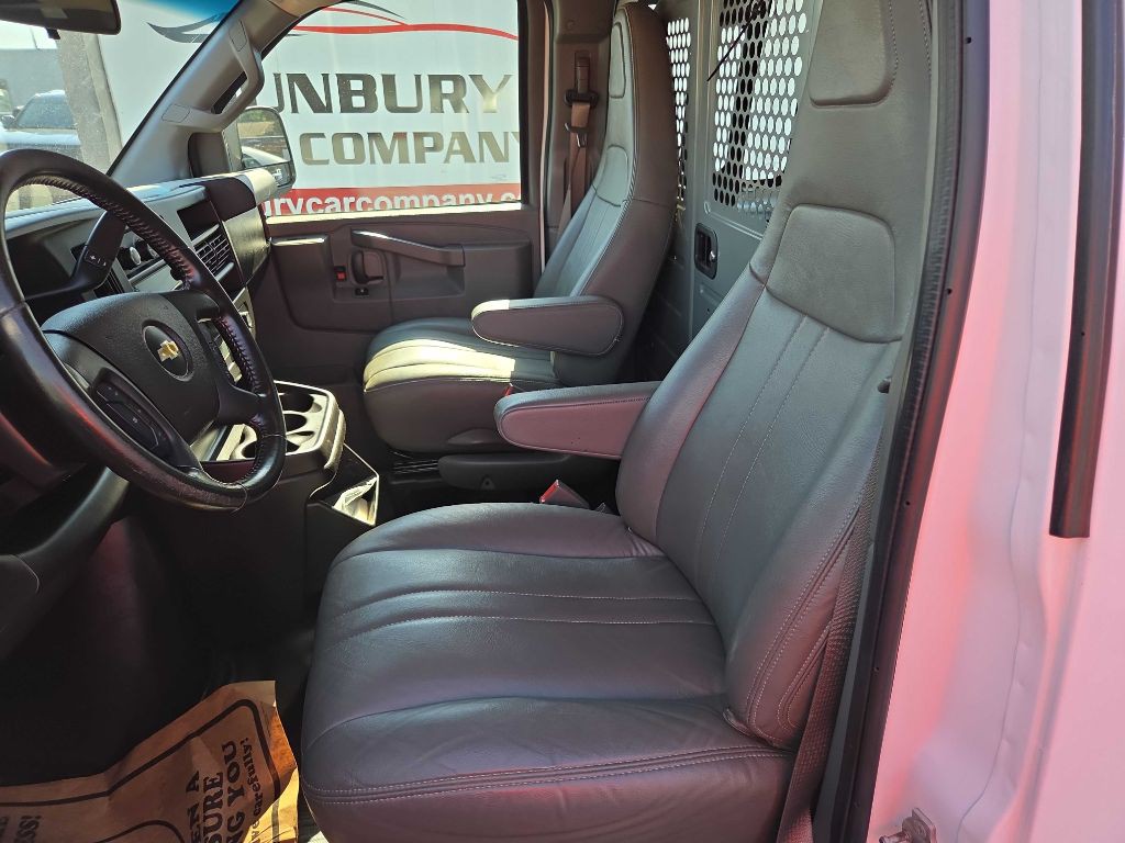 2020 Chevrolet Express Image 8