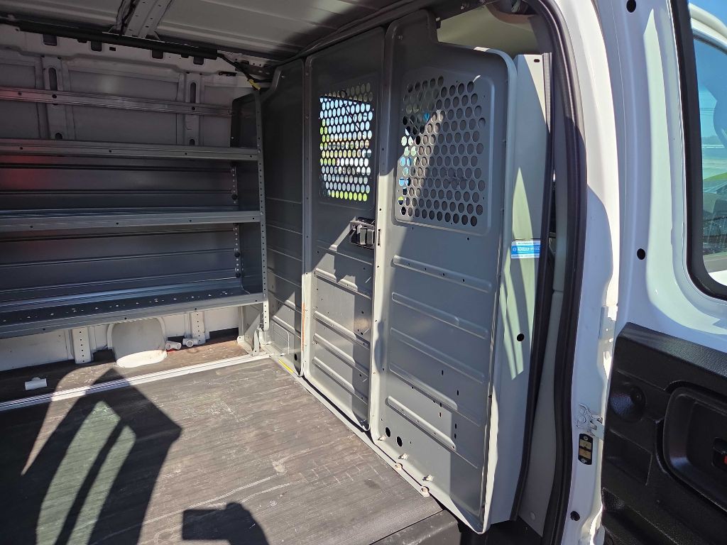 2020 Chevrolet Express Image 10