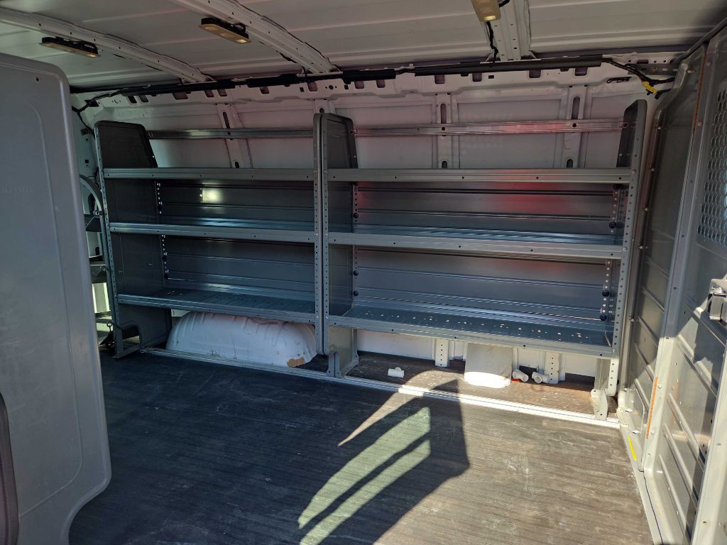 2020 Chevrolet Express Image 13