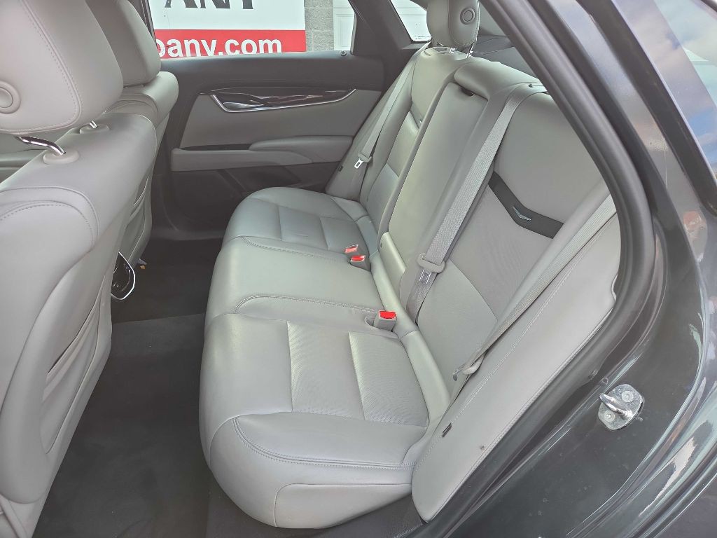 2016 Cadillac XTS Image 9