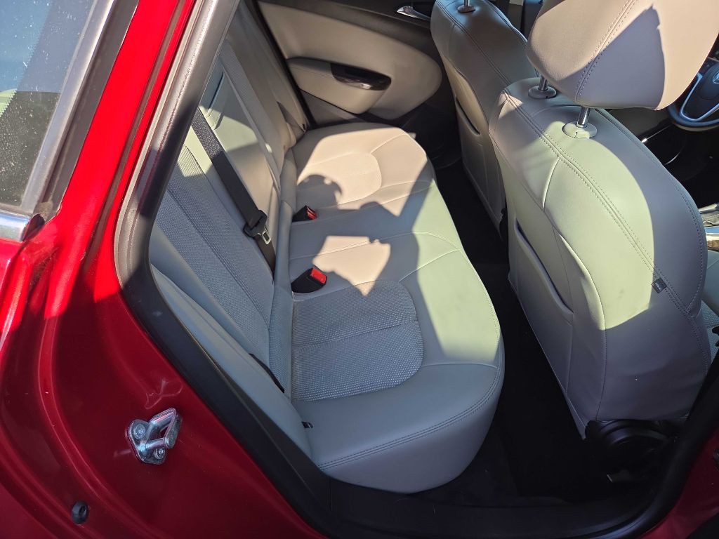 2015 Buick Verano Image 11
