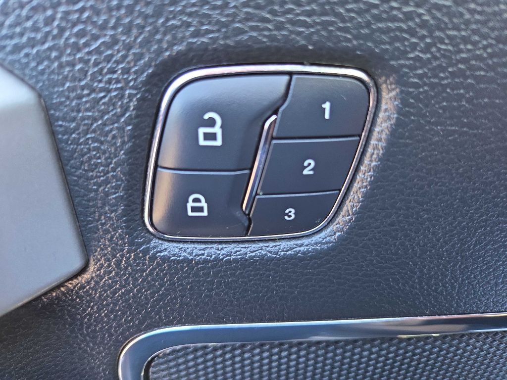 2015 Ford F-150 Image 14