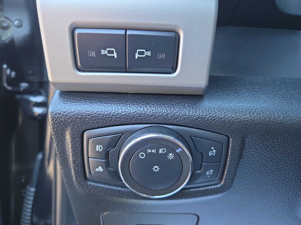 2015 Ford F-150 Image 16