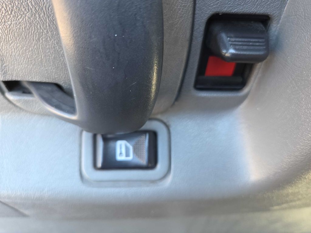 2015 Chevrolet Express Image 15