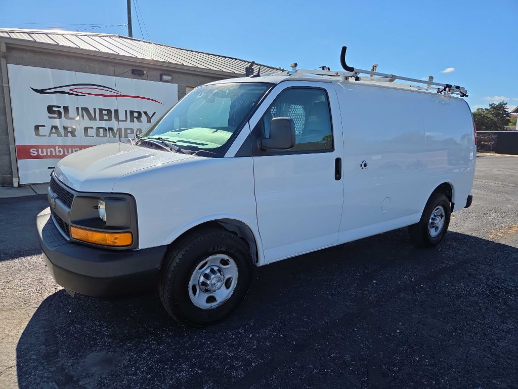 2015 Chevrolet Express Image 2