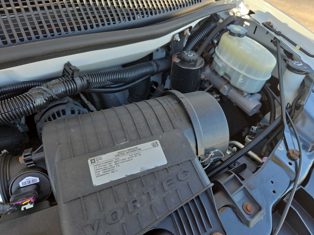 2015 Chevrolet Express Image 29