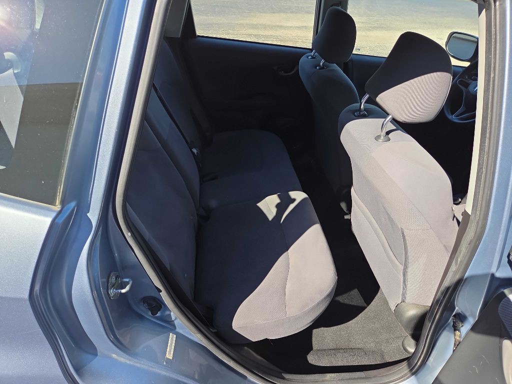 2011 Honda Fit Image 11