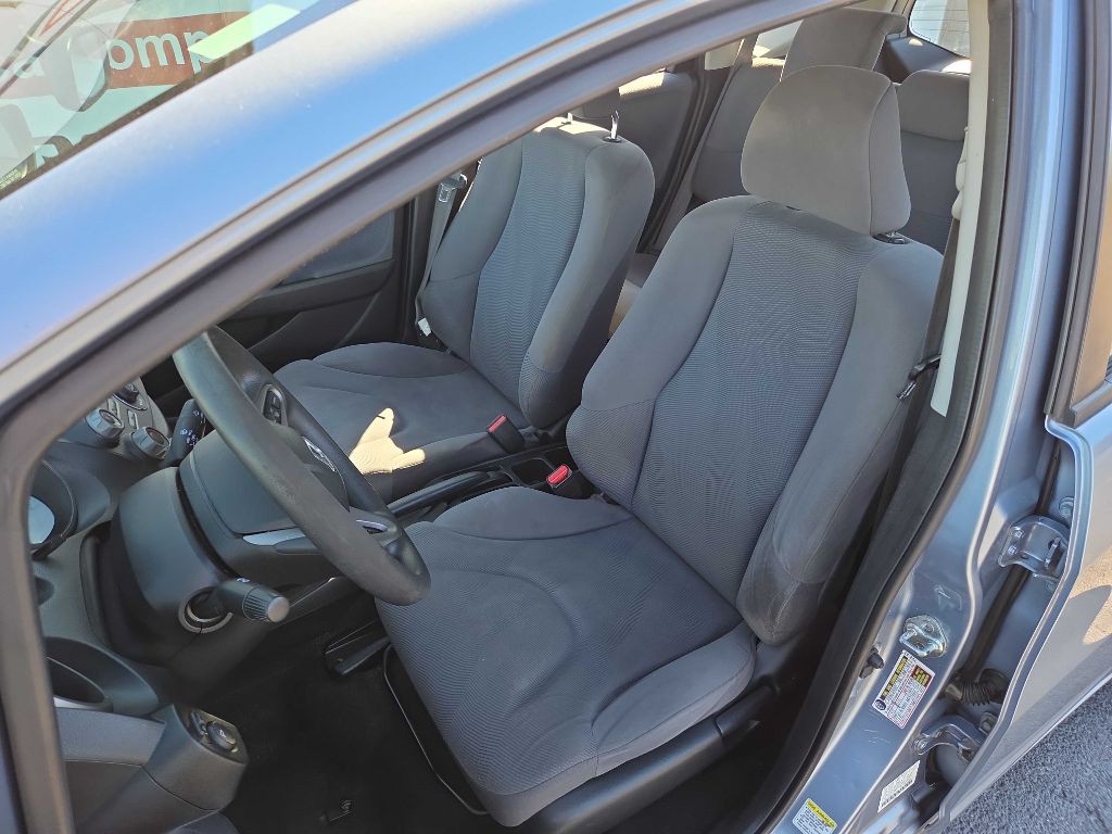 2011 Honda Fit Image 8