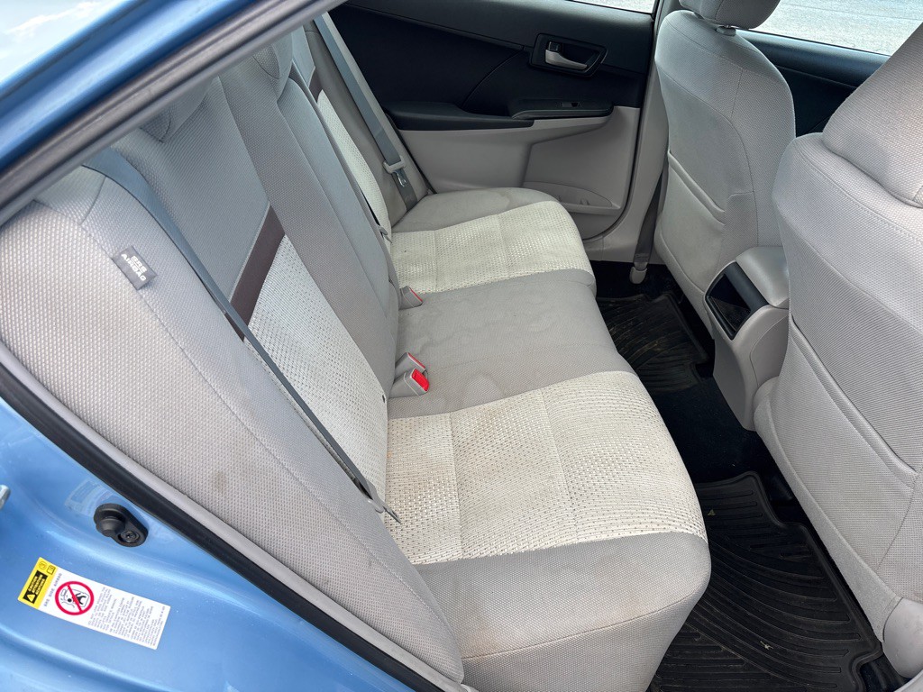 2012 Toyota Camry Image 11