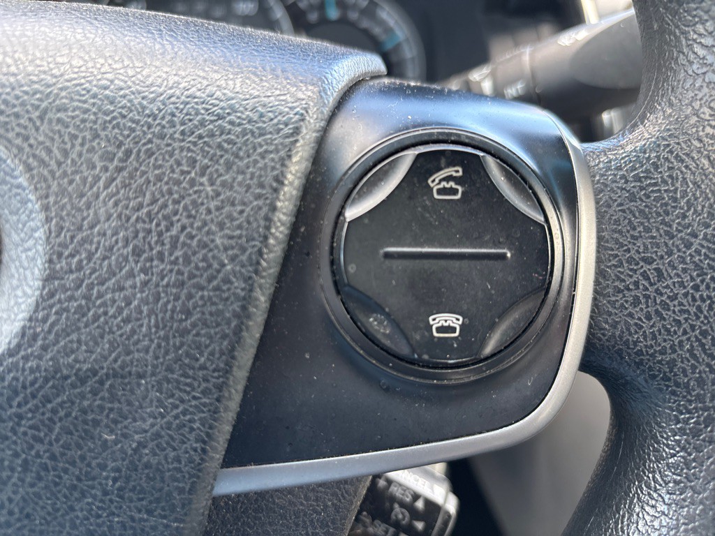 2012 Toyota Camry Image 17