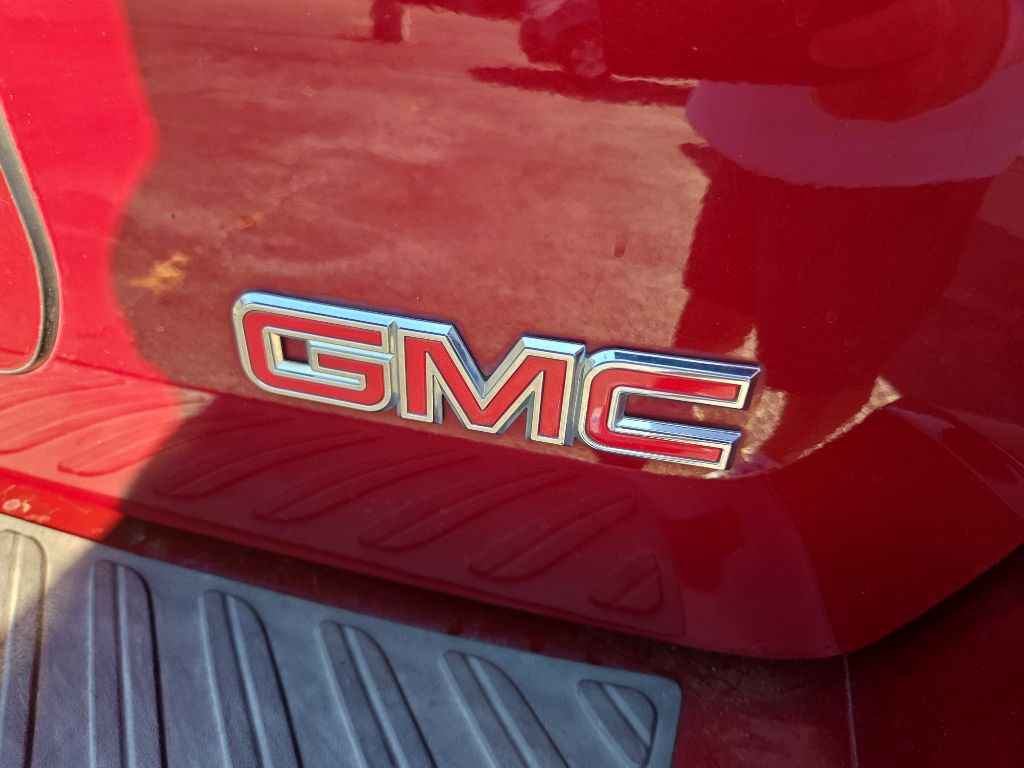 2008 GMC Envoy Image 31