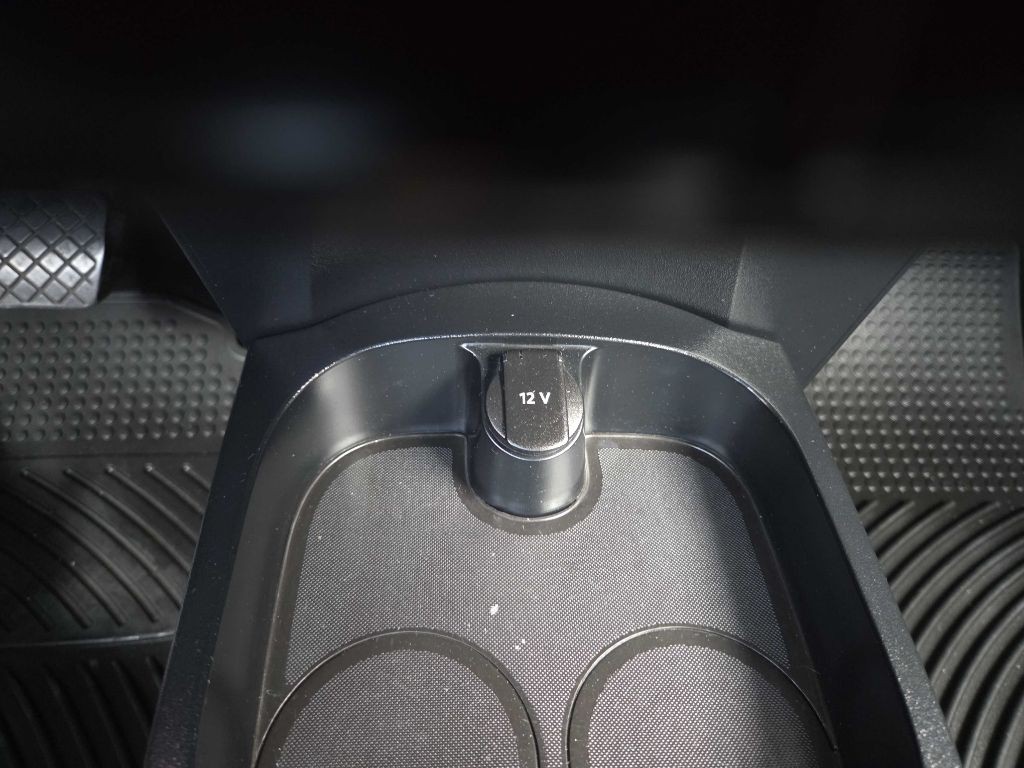 2010 Volkswagen Beetle Image 23