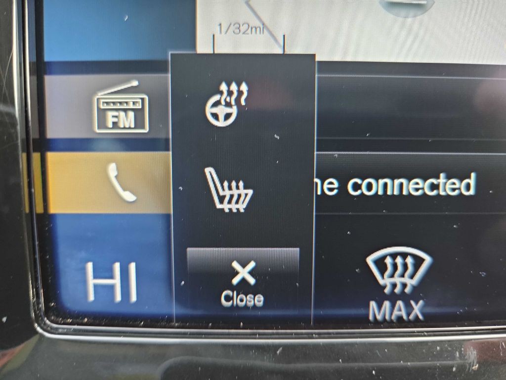 2018 Volvo XC60 Image 26