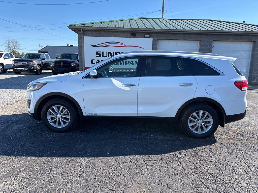 2016 Kia Sorento Image 1