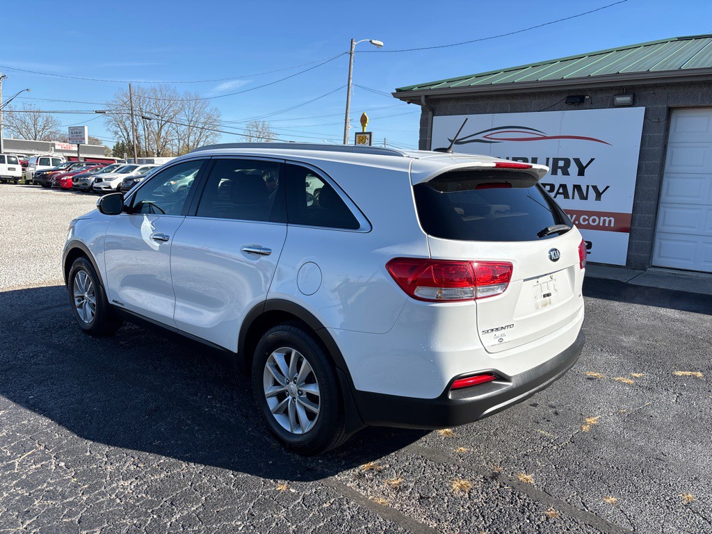 2016 Kia Sorento Image 7