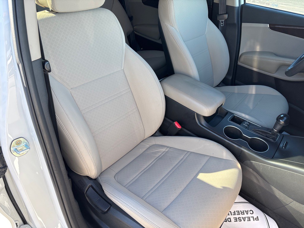 2016 Kia Sorento Image 10