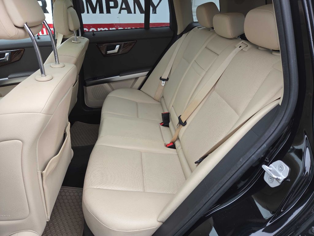 2015 Mercedes-Benz GLK-Class Image 9